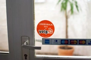 <p>Yelp - internetowy przewodnik miejski</p>